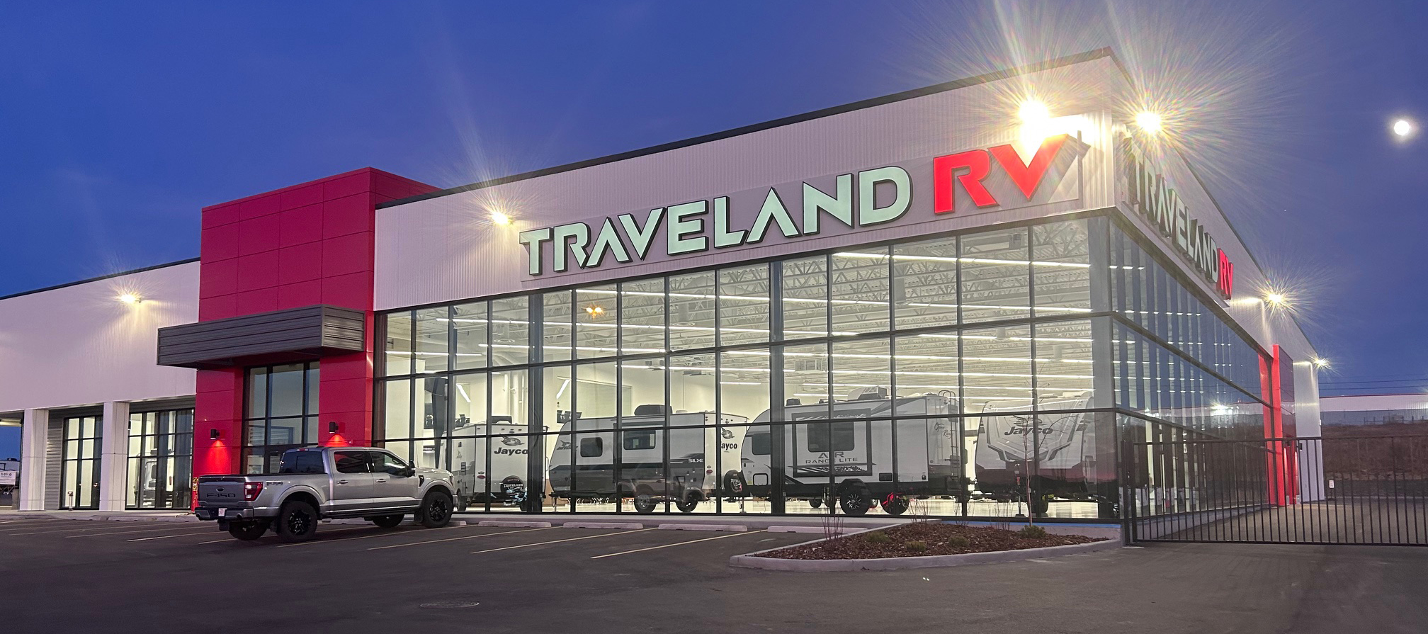 Traveland RV - Airdrie Location: 63 Kingsview Rd SE, Airdrie, AB T4A 0A8